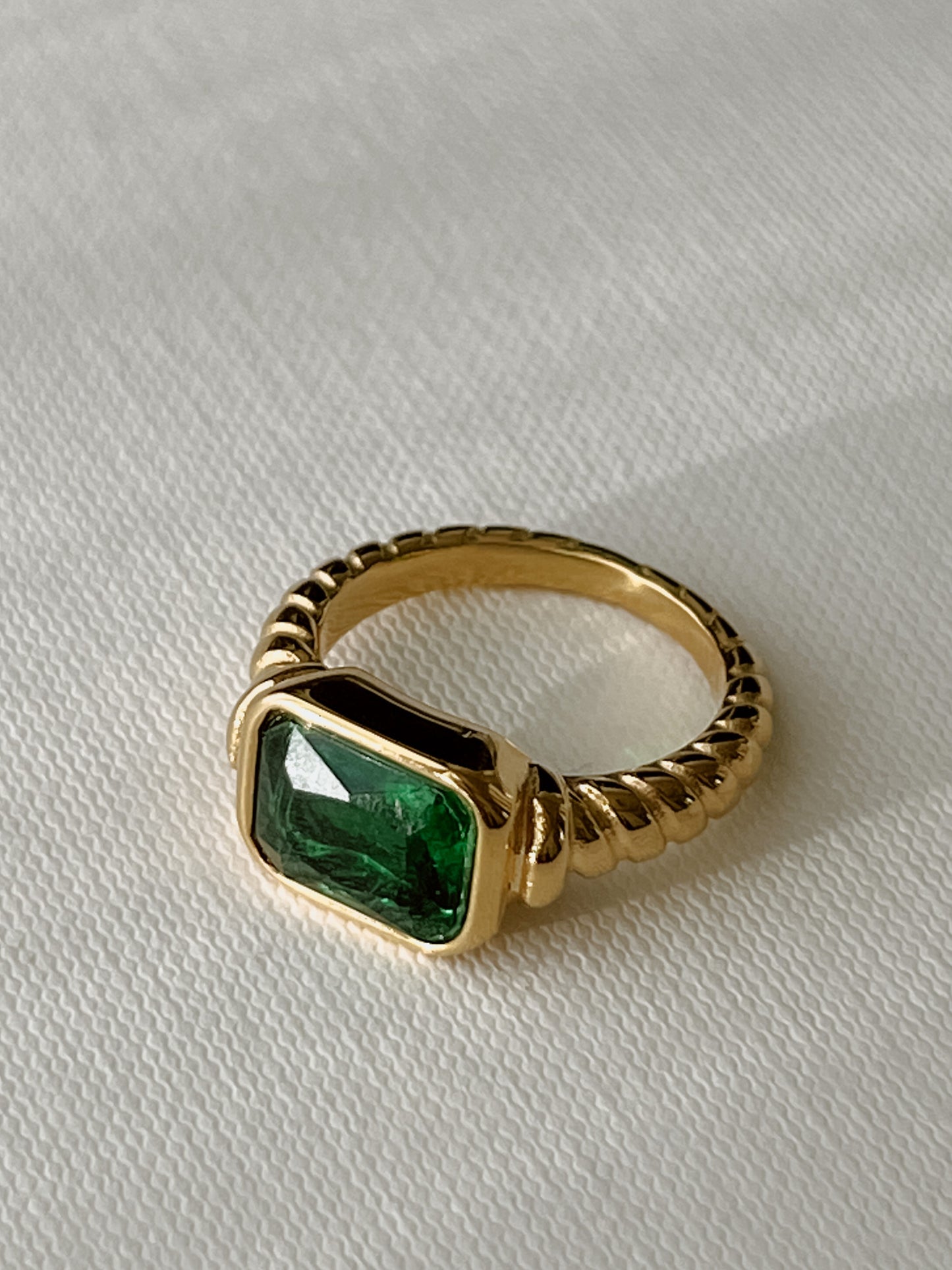 Lyra Ring - Green