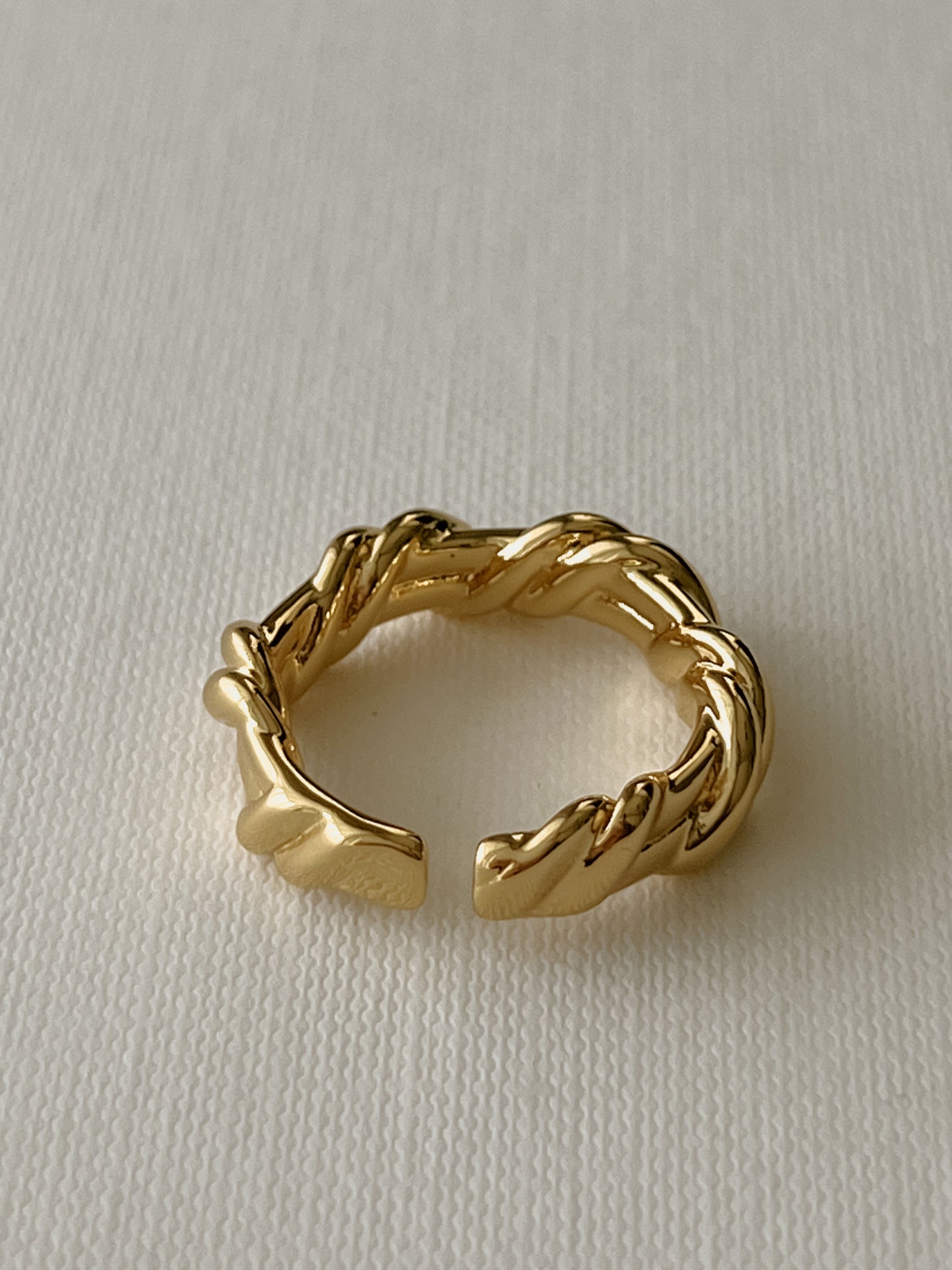 Yves Ring
