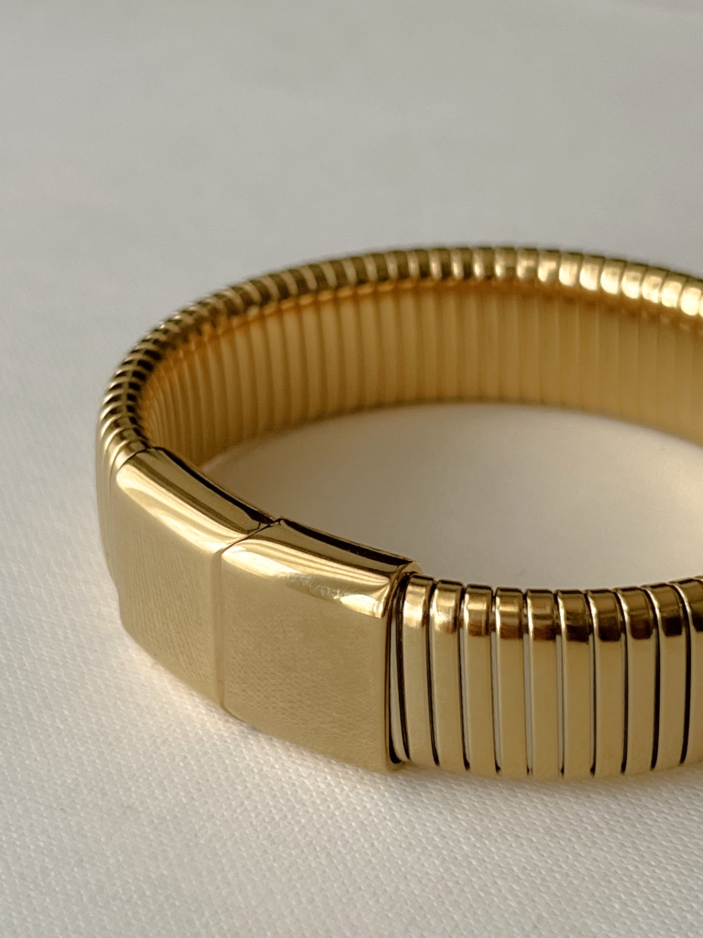 Becky Bracelet - Gold