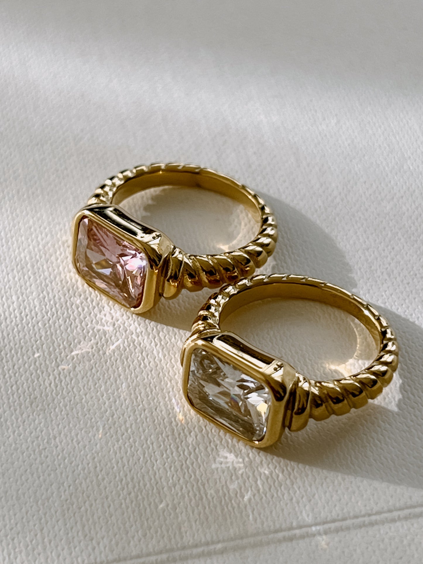 Lyra Ring - Pink