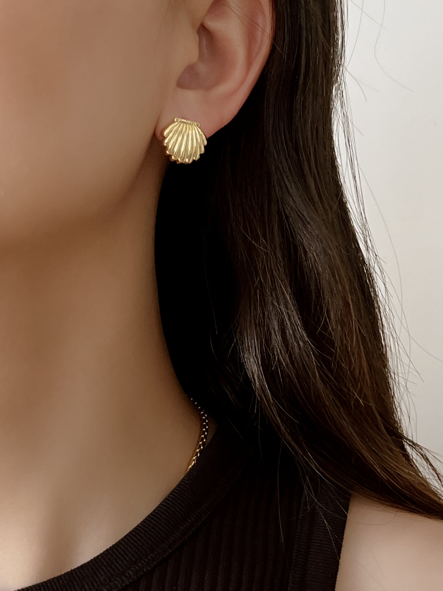 Shelly Earrings - Gold
