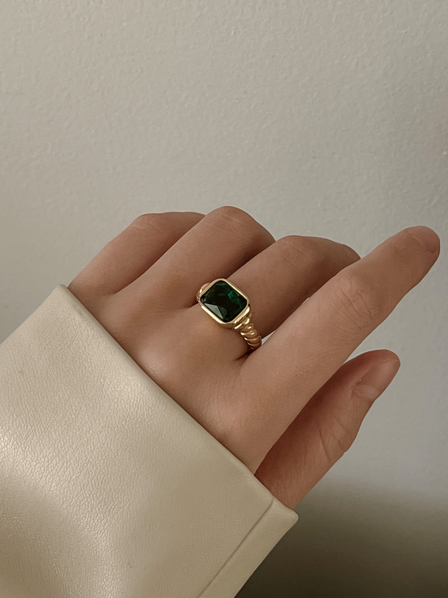 Lyra Ring - Green