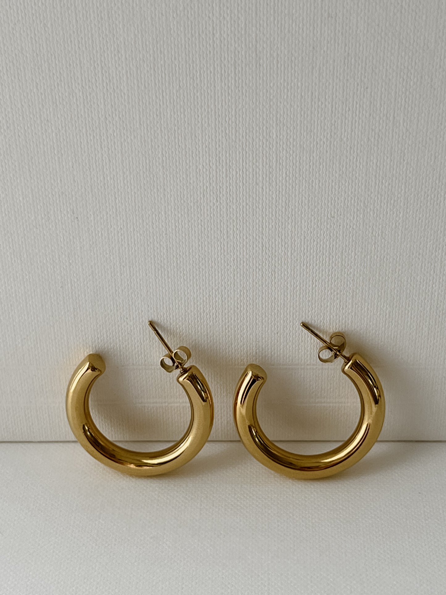 Gabby Hoop Earrings - 3cm