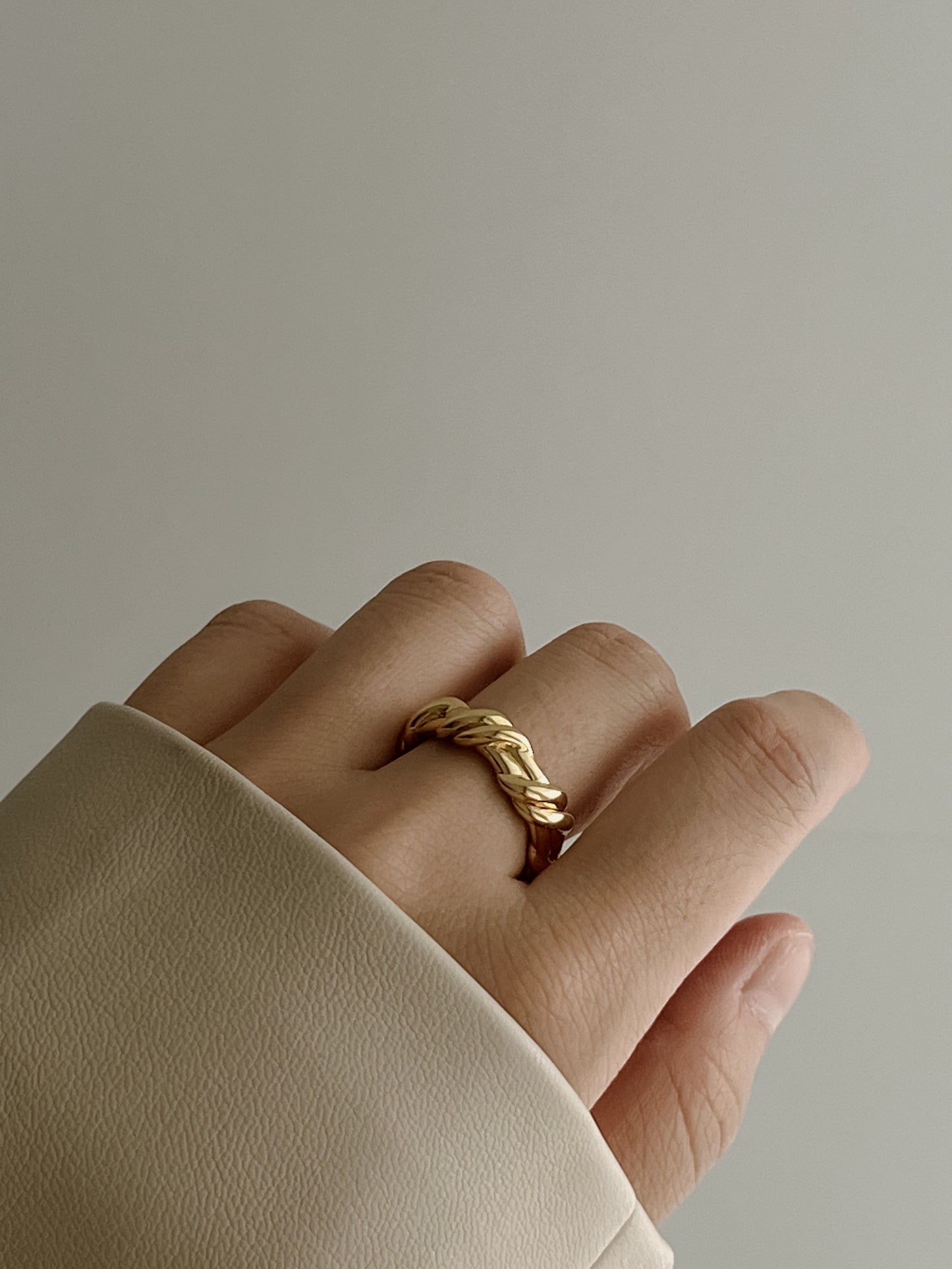 Yves Ring