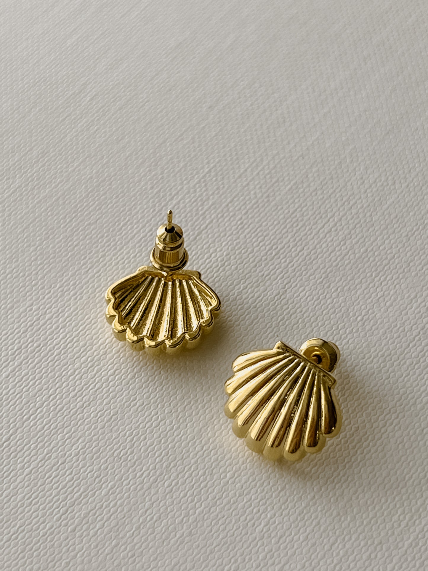 Shelly Earrings - Gold