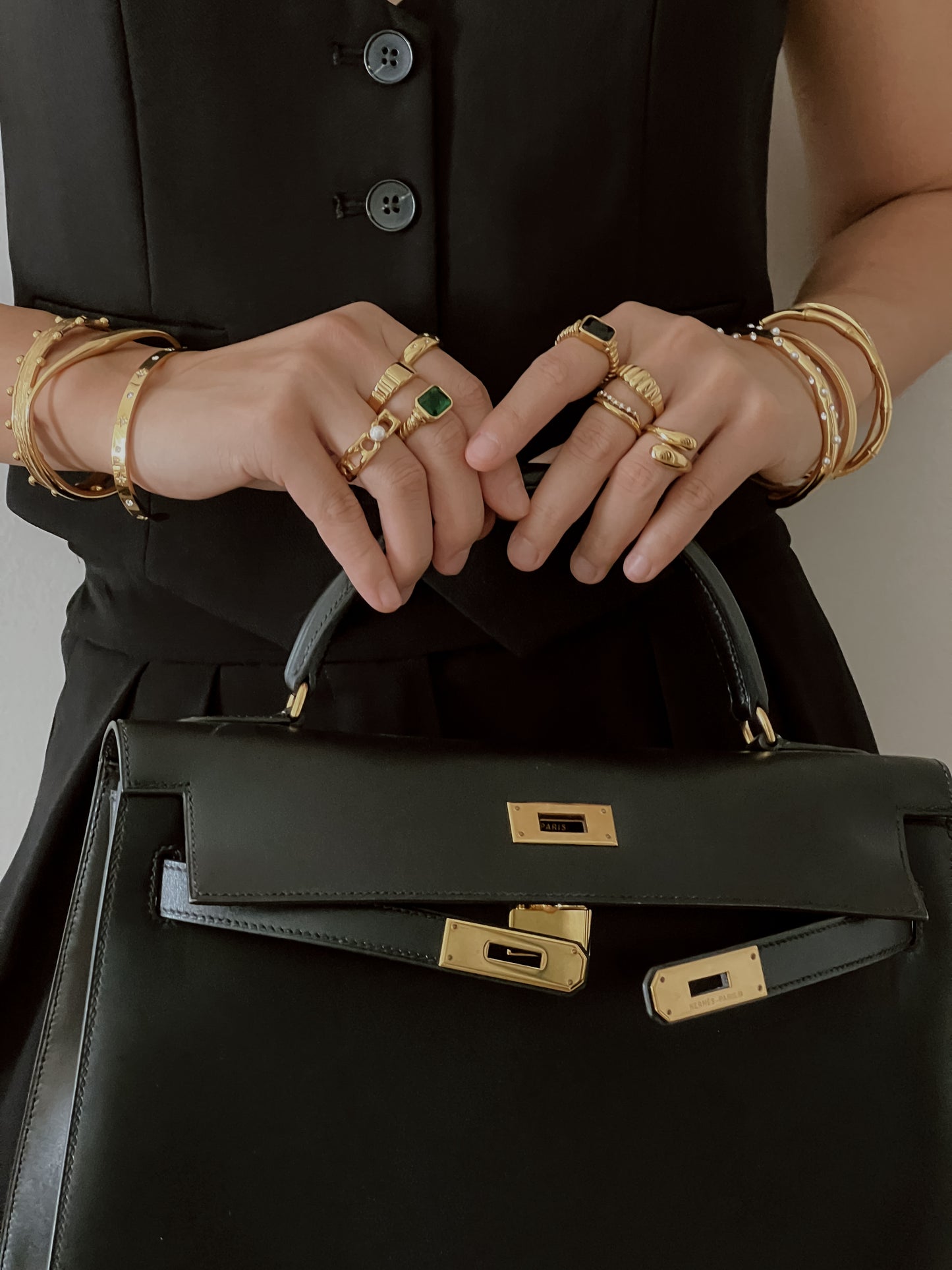 Elle Ring