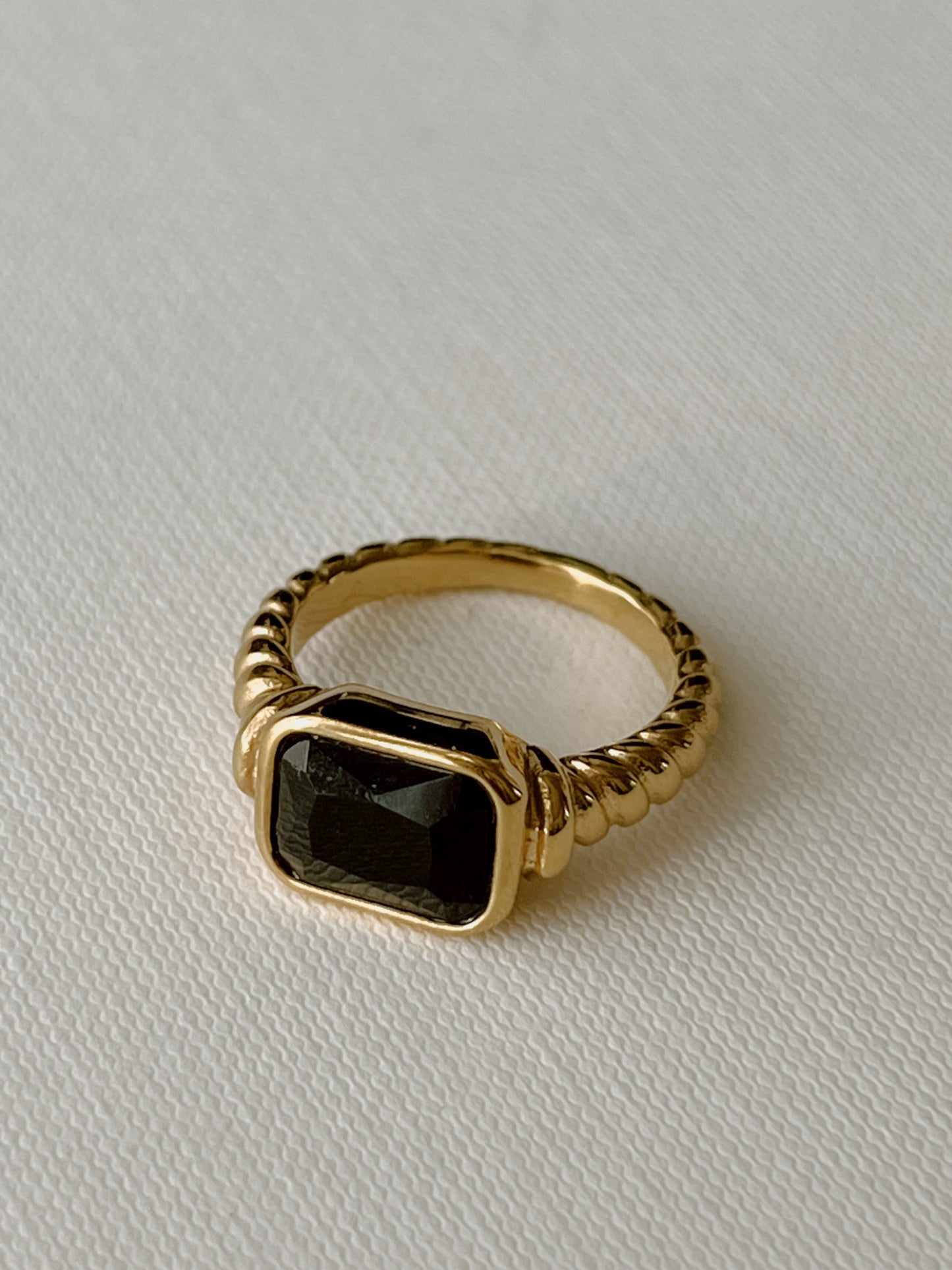 Lyra Ring - Black